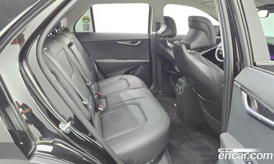 Kia Niro 2023 0.2 автомат (гидро), фото 24