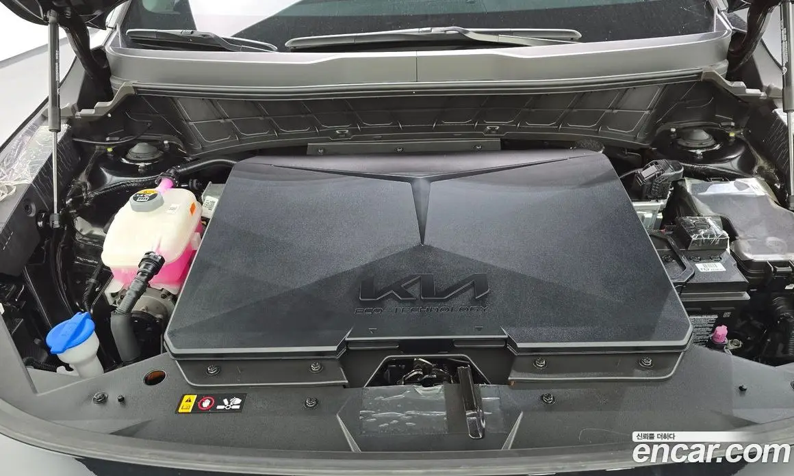 Kia Niro 2023 0.2 автомат (гидро), фото 6