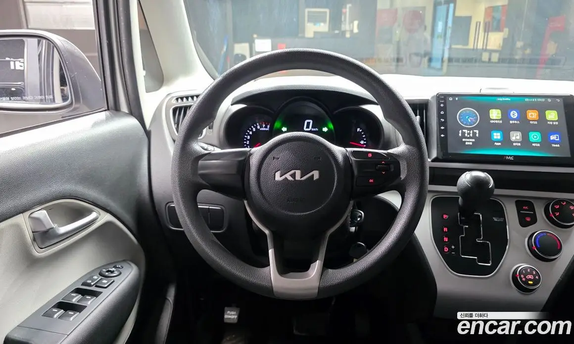 Kia Ray 2022 1.0 автомат (гидро), фото 20