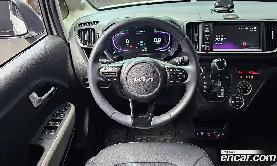 Kia Ray 2024 1.0 автомат (гидро), фото 19