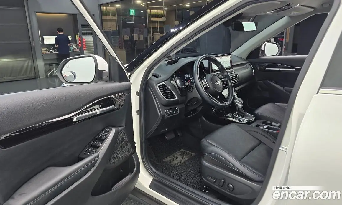 Kia Seltos 2020 1.6 автомат (гидро), фото 13
