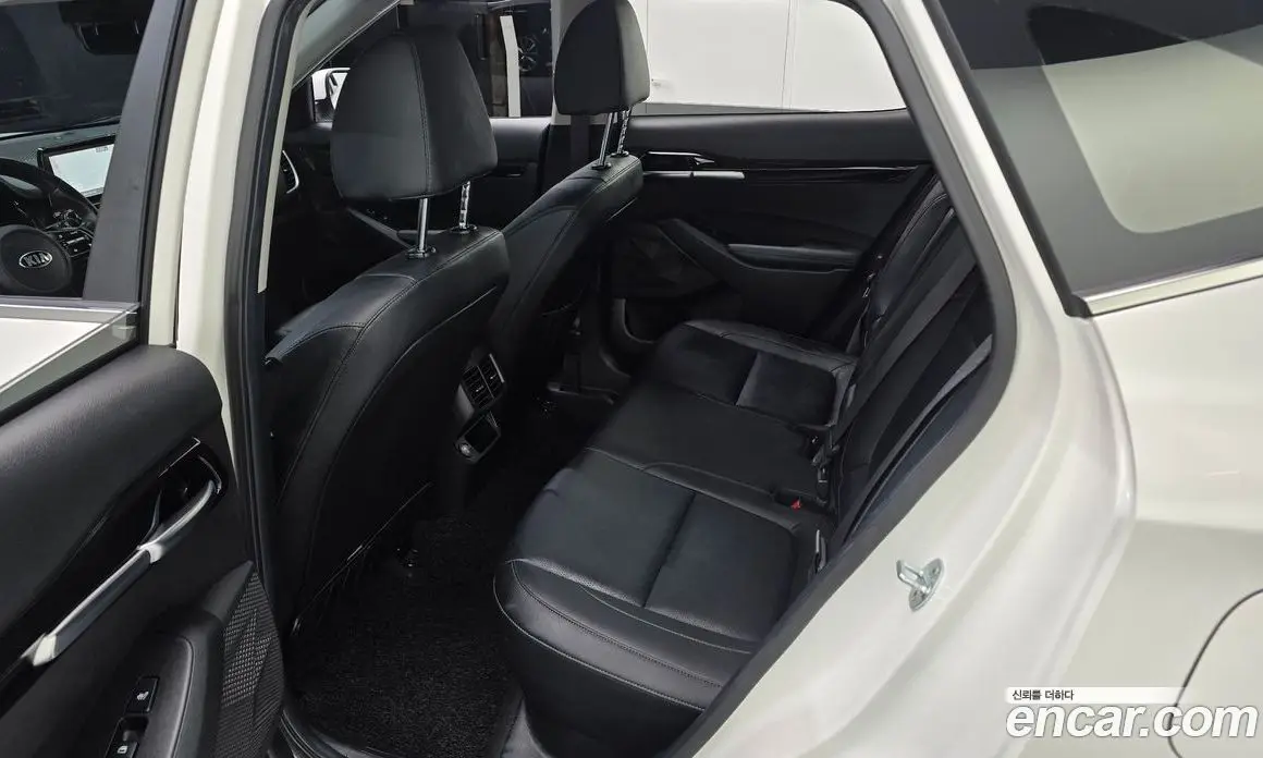 Kia Seltos 2020 1.6 автомат (гидро), фото 16