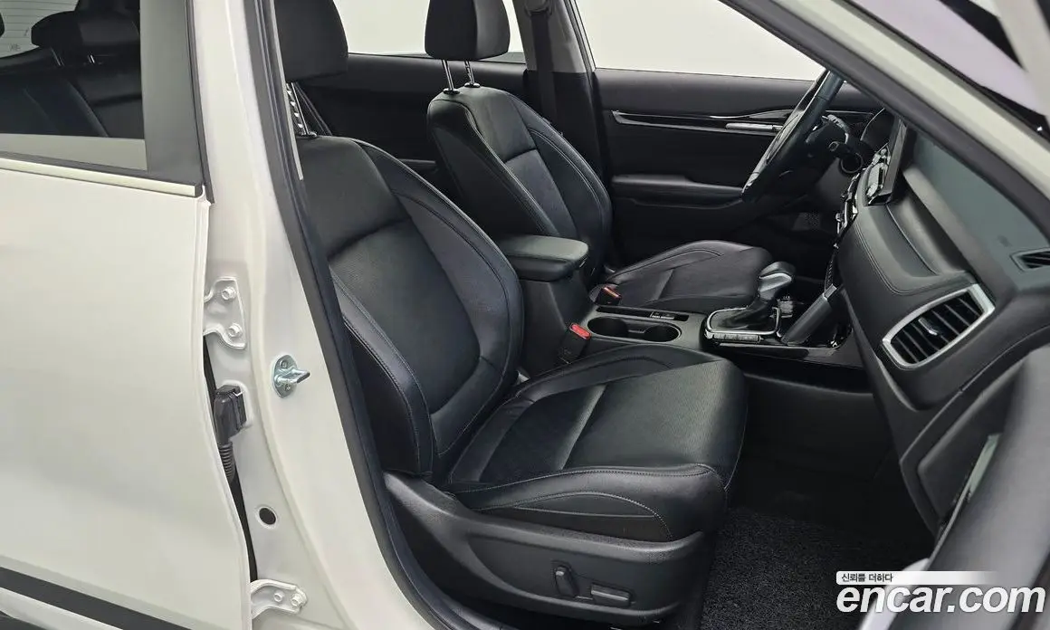 Kia Seltos 2020 1.6 автомат (гидро), фото 18