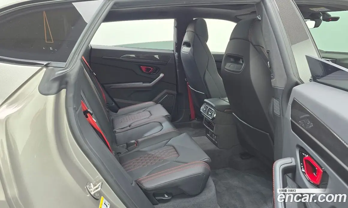 Lamborghini Urus 2025 4.0 автомат (гидро), фото 17