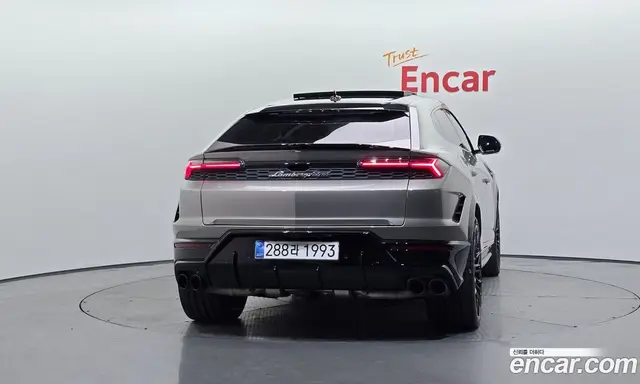 Lamborghini Urus 2025 4.0 автомат (гидро), миниатюра 4