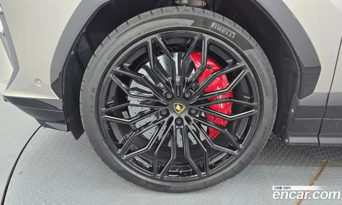 Lamborghini Urus 2025 4.0 автомат (гидро), фото 5