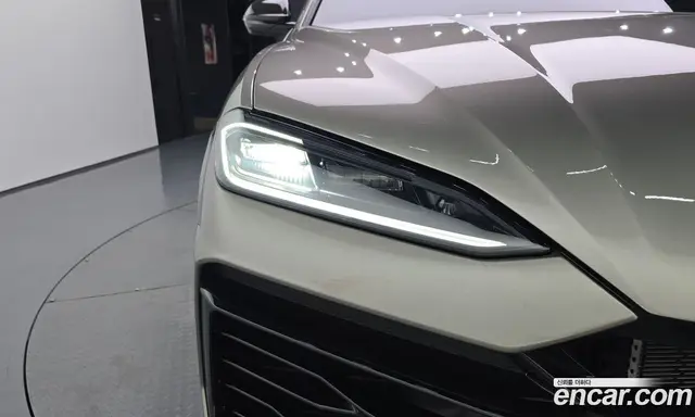 Lamborghini Urus 2025 4.0 автомат (гидро), миниатюра 8