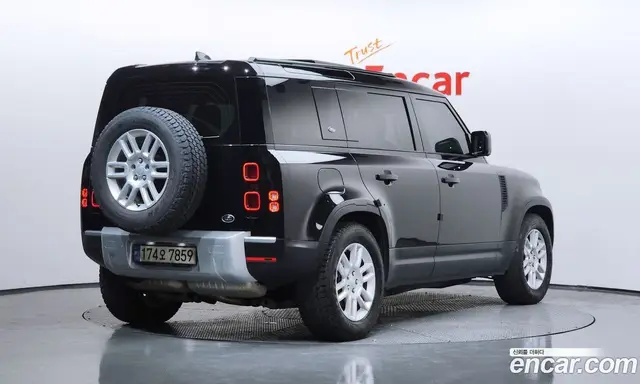 Land Rover Defender 2021 3.0 автомат (гидро), миниатюра 2