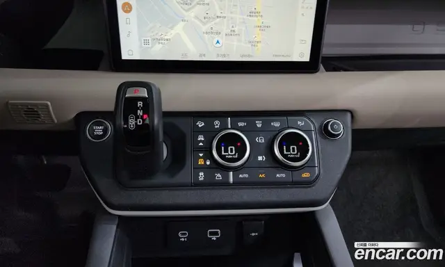 Land Rover Defender 2021 3.0 автомат (гидро), миниатюра 12