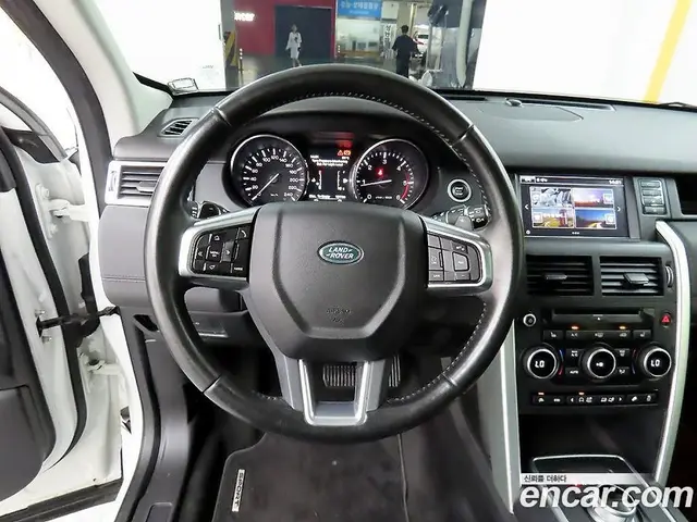 Land Rover Discovery Sport 2015 2.2 автомат (гидро), миниатюра 9