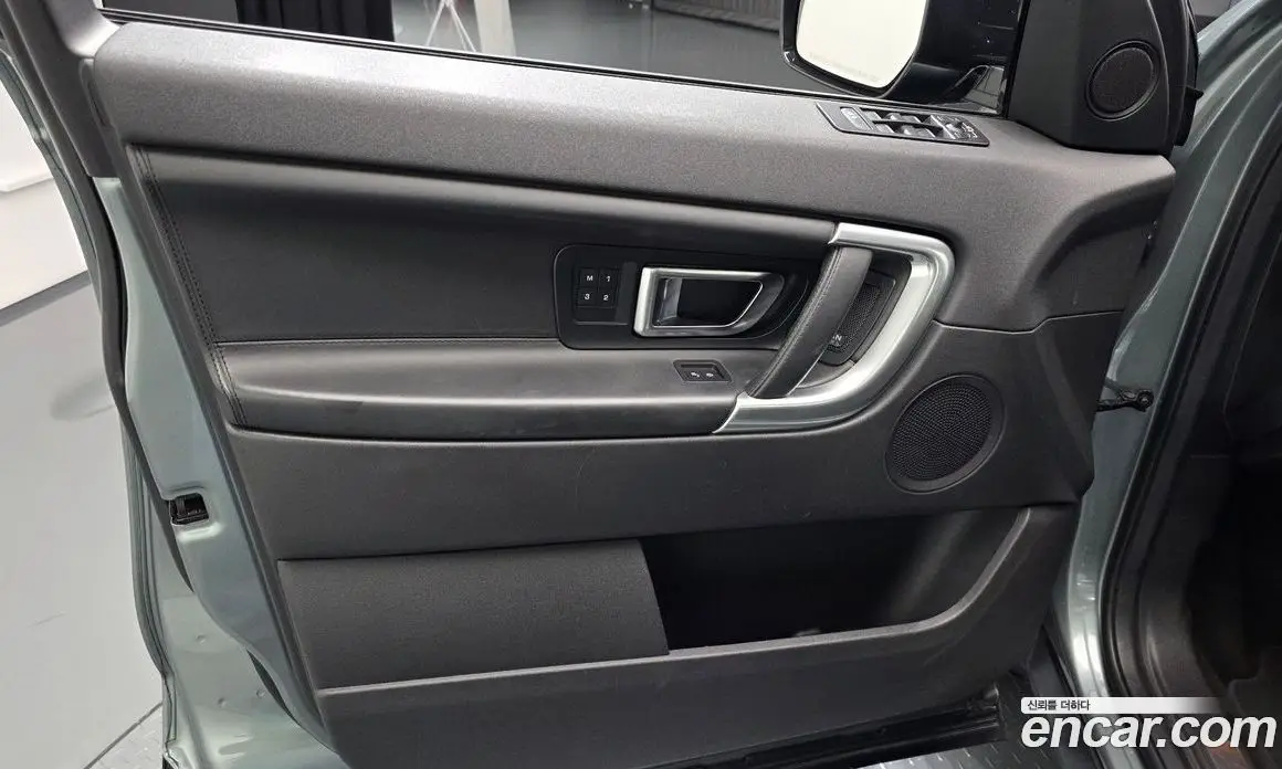 Land Rover Discovery Sport 2017 2.0 автомат (гидро), фото 13
