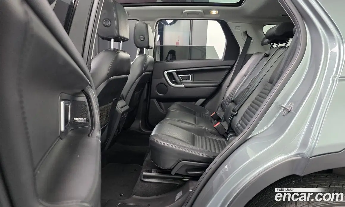 Land Rover Discovery Sport 2017 2.0 автомат (гидро), фото 17