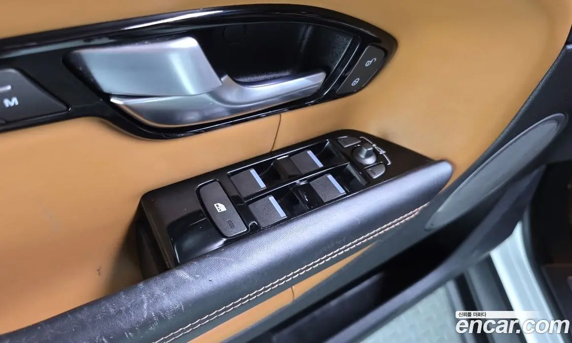 Land Rover Range Rover Evoque 2016 2.0 автомат (гидро), фото 17