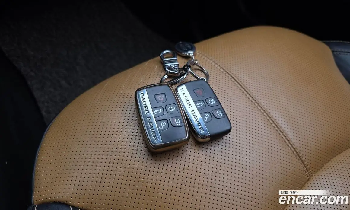 Land Rover Range Rover Evoque 2016 2.0 автомат (гидро), фото 18