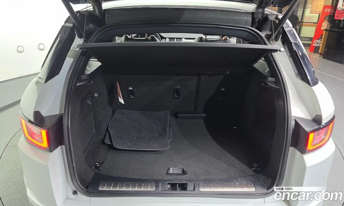Land Rover Range Rover Evoque 2016 2.0 автомат (гидро), фото 20