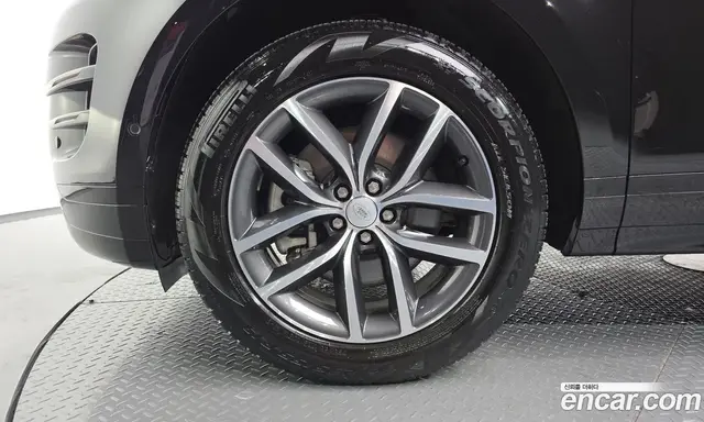 Land Rover Range Rover Evoque 2024 2.0 автомат (гидро), миниатюра 5