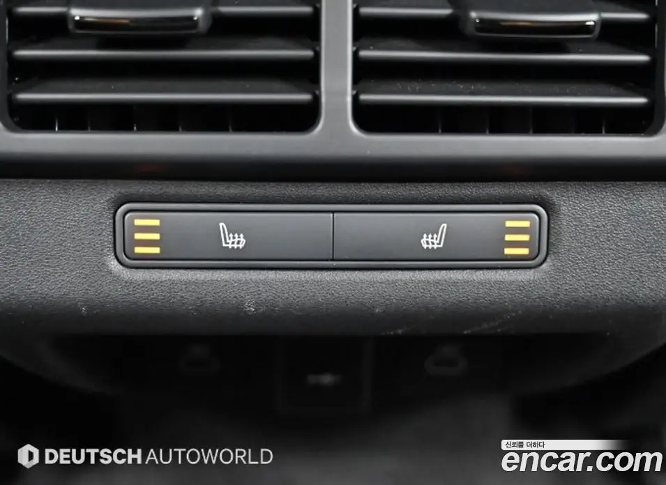 Land Rover Range Rover Evoque 2024 2.0 автомат (гидро), фото 16