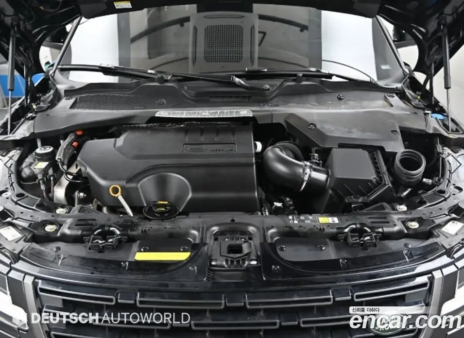 Land Rover Range Rover Evoque 2024 2.0 автомат (гидро), фото 6