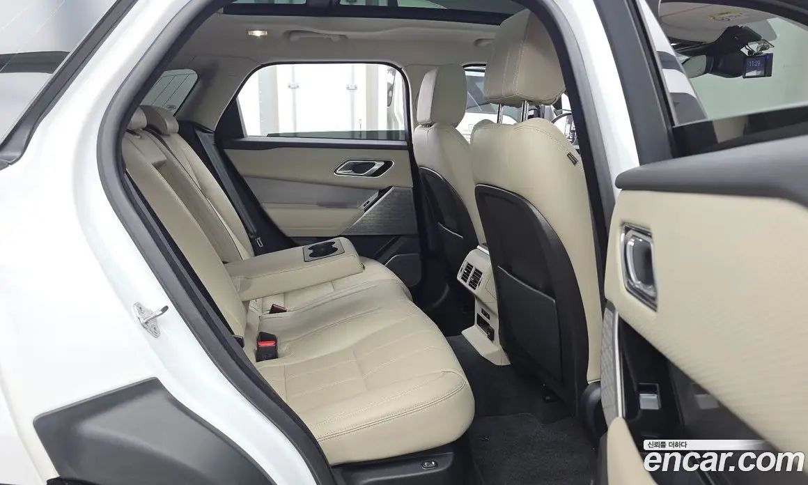 Land Rover Range Rover Velar 2019 2.0 автомат (гидро), фото 18