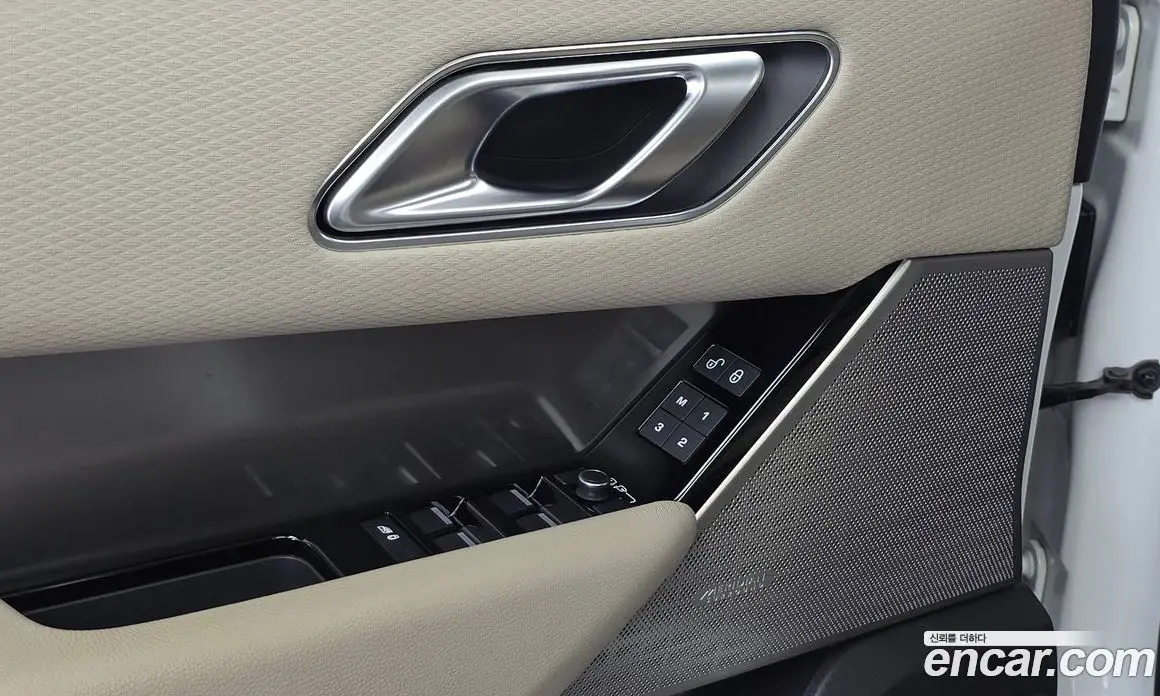 Land Rover Range Rover Velar 2019 2.0 автомат (гидро), фото 30