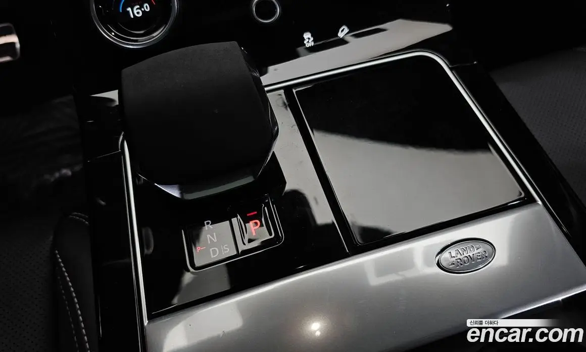 Land Rover Range Rover Velar 2022 2.0 автомат (гидро), фото 11