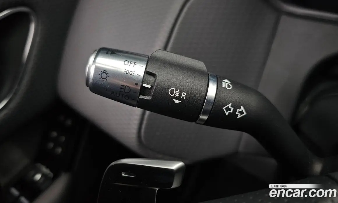 Land Rover Range Rover Velar 2022 2.0 автомат (гидро), фото 30