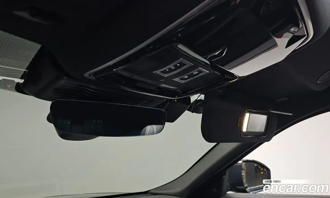 Land Rover Range Rover Velar 2022 2.0 автомат (гидро), фото 33