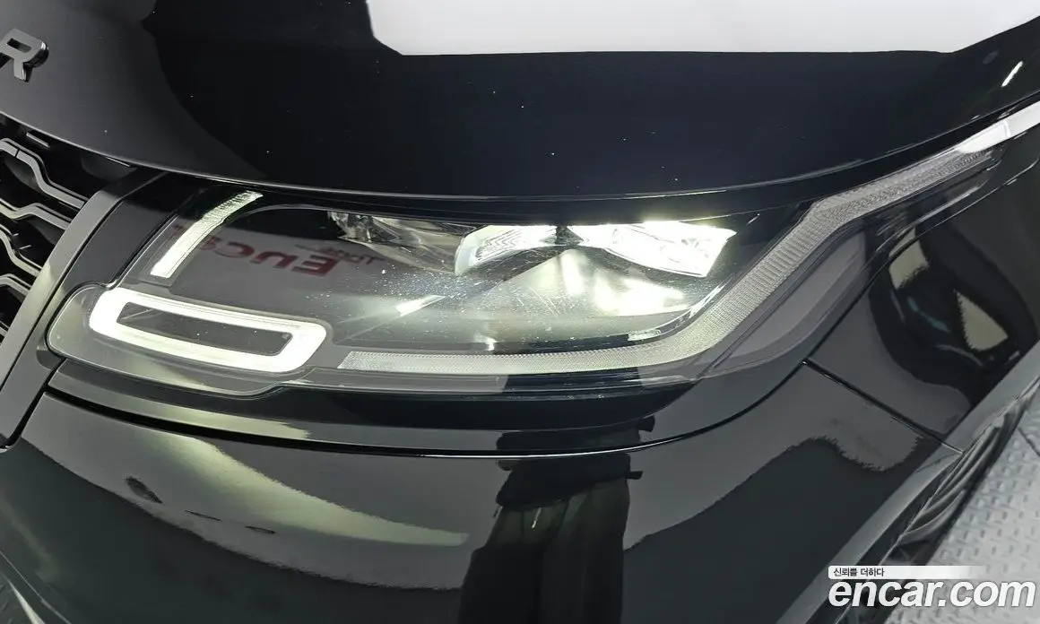 Land Rover Range Rover Velar 2022 2.0 автомат (гидро), фото 7