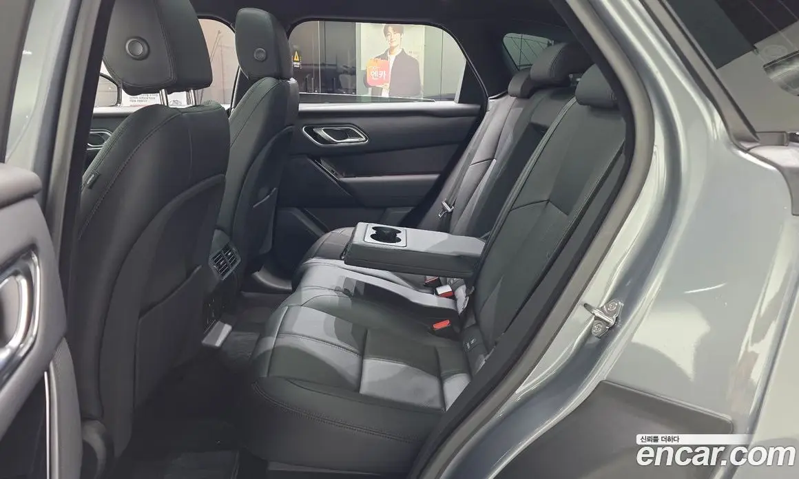 Land Rover Range Rover Velar 2025 2.0 автомат (гидро), фото 4