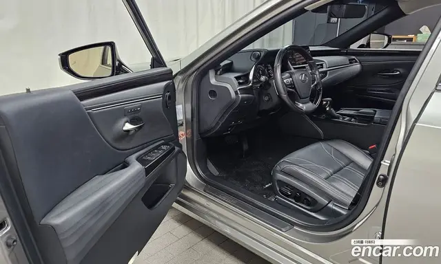 Lexus ES 2021 2.5 автомат (гидро), миниатюра 12
