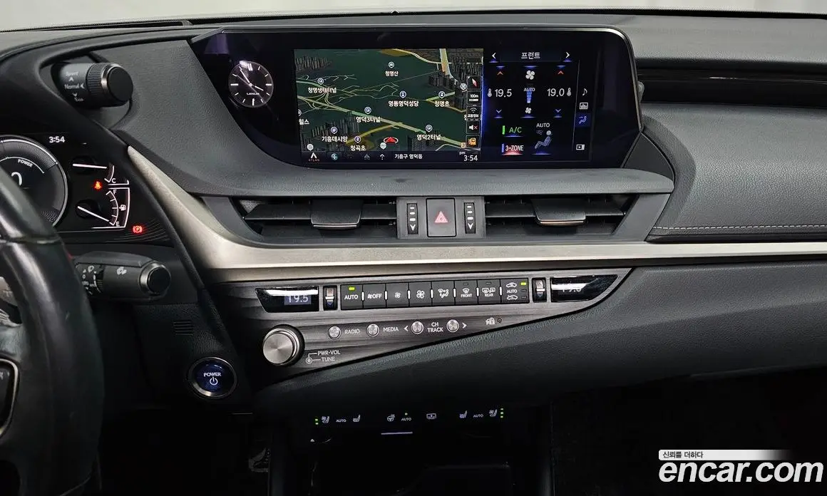Lexus ES 2021 2.5 автомат (гидро), фото 17