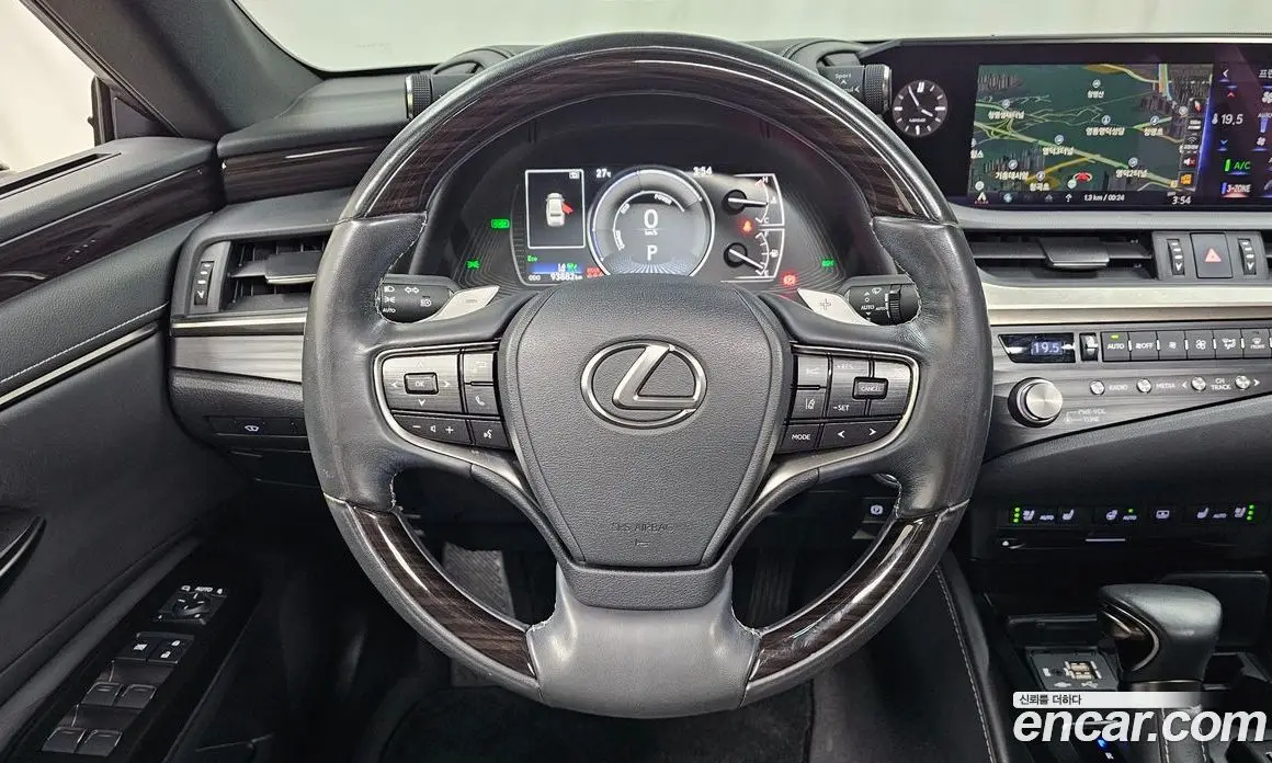 Lexus ES 2021 2.5 автомат (гидро), фото 18