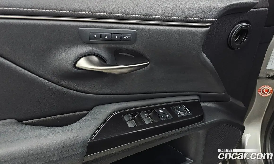 Lexus ES 2021 2.5 автомат (гидро), фото 23