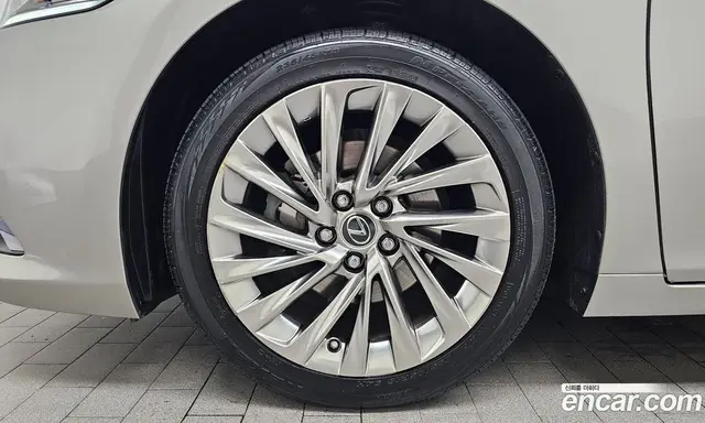 Lexus ES 2021 2.5 автомат (гидро), миниатюра 4