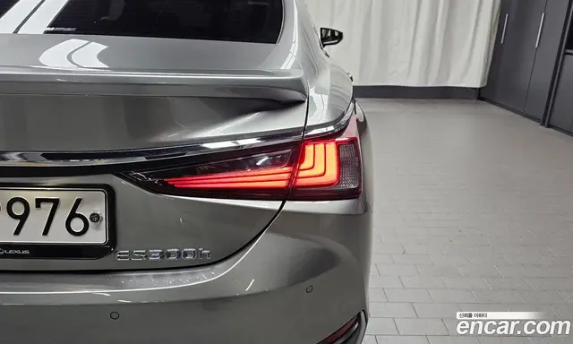 Lexus ES 2021 2.5 автомат (гидро), миниатюра 8
