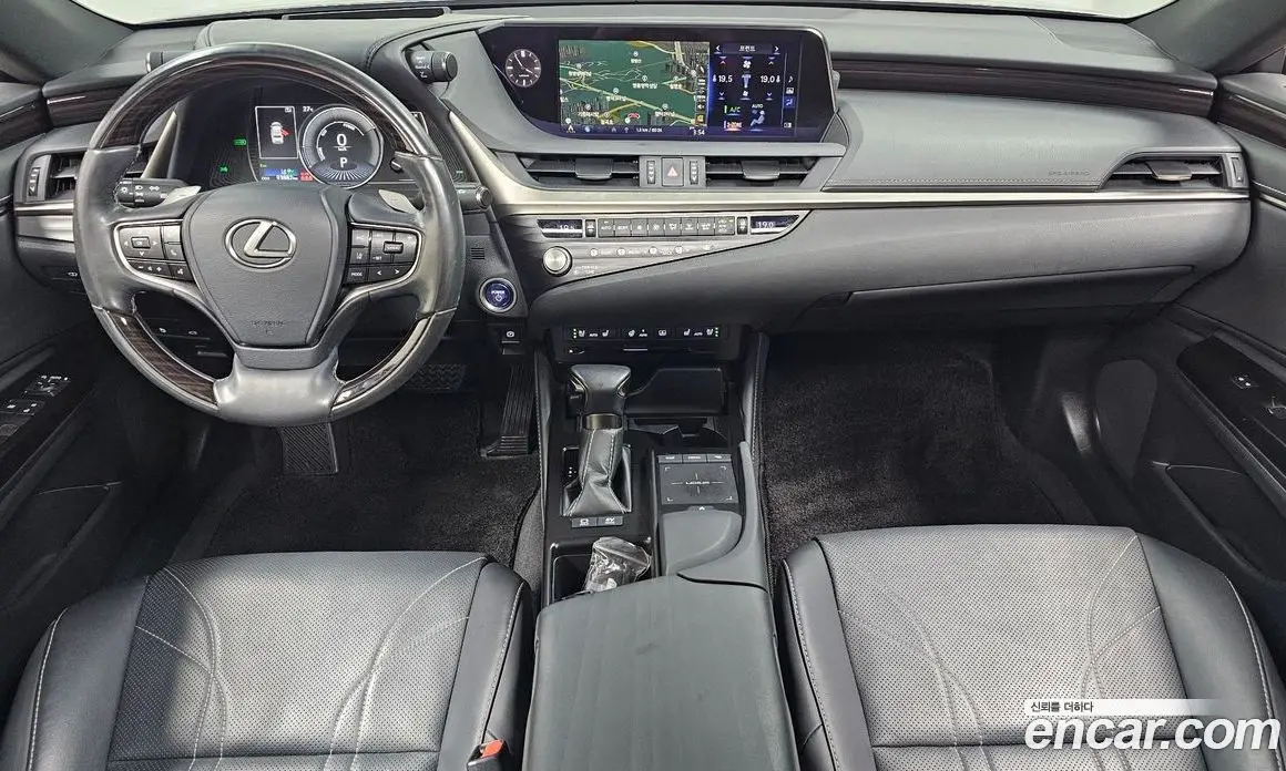 Lexus ES 2021 2.5 автомат (гидро), фото 9