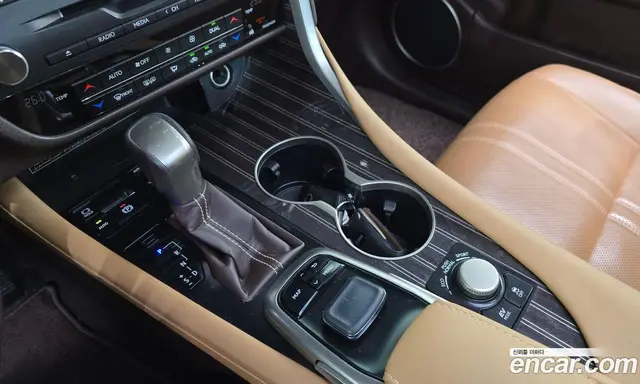 Lexus RX 2018 3.5 автомат (гидро), миниатюра 11