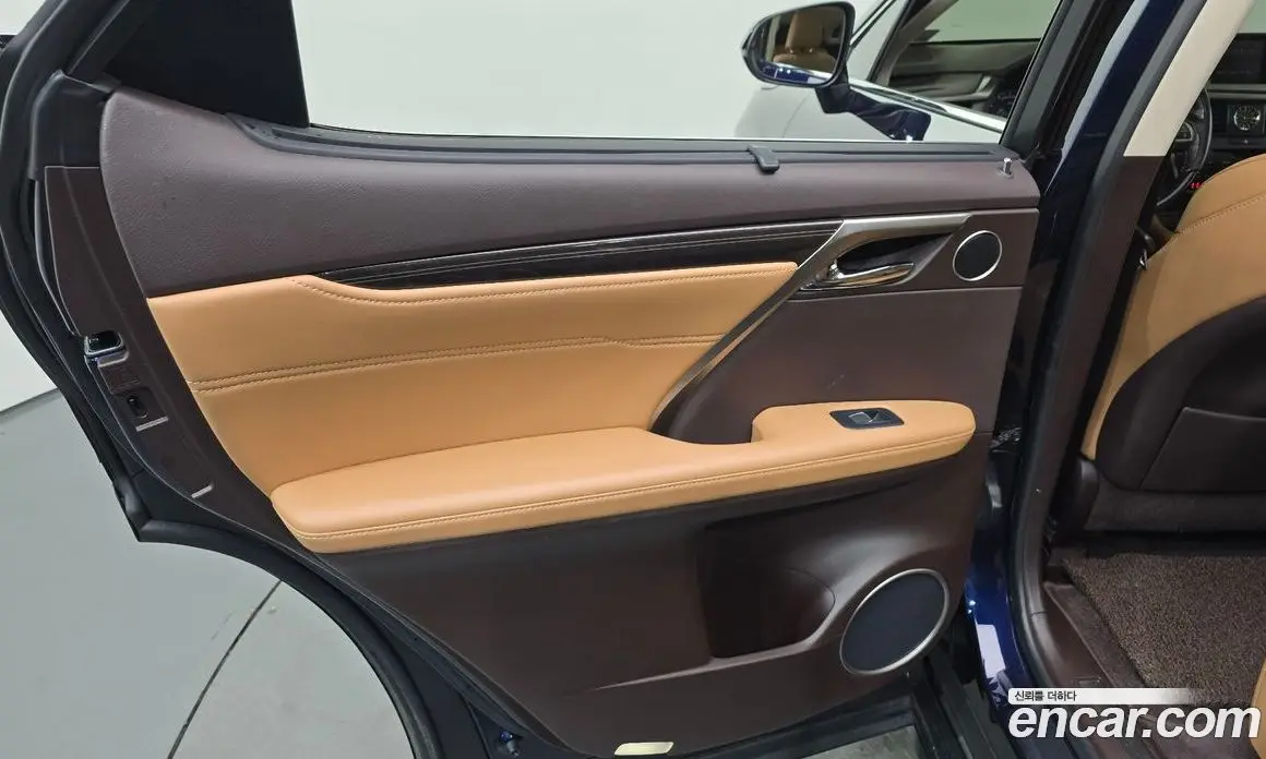 Lexus RX 2018 3.5 автомат (гидро), фото 14