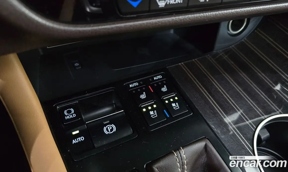 Lexus RX 2018 3.5 автомат (гидро), фото 31
