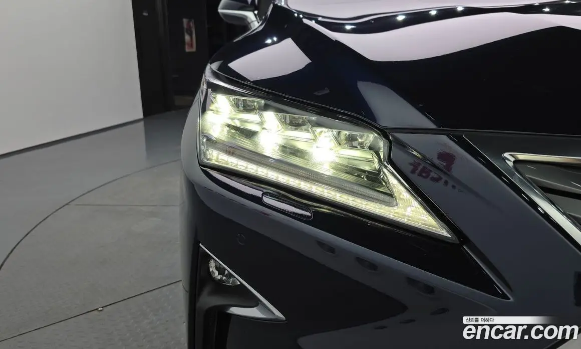 Lexus RX 2018 3.5 автомат (гидро), фото 7