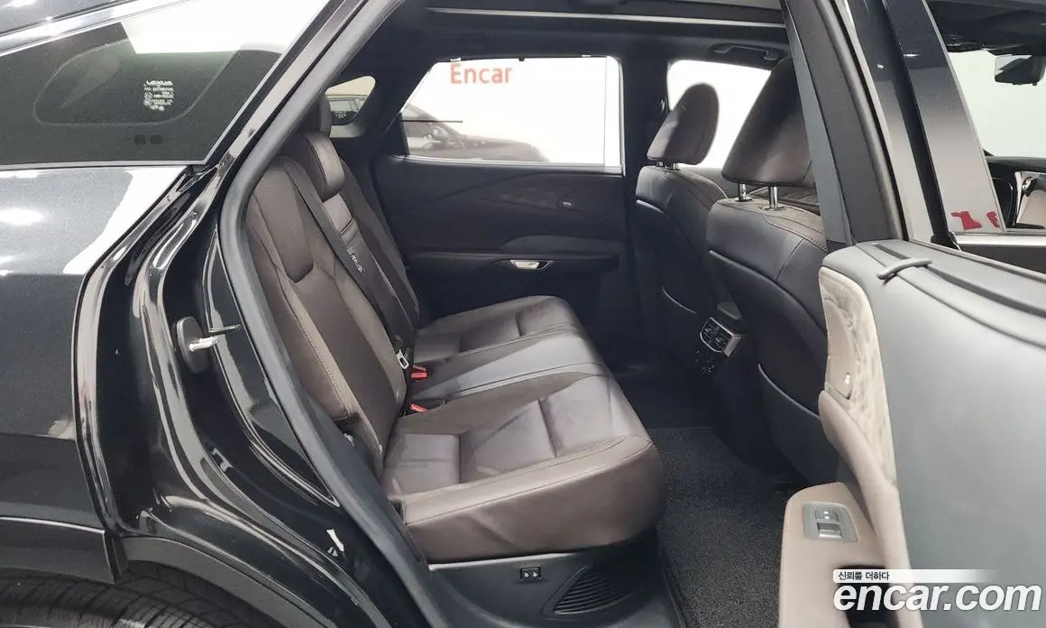 Lexus RX 2023 2.5 автомат (гидро), фото 17