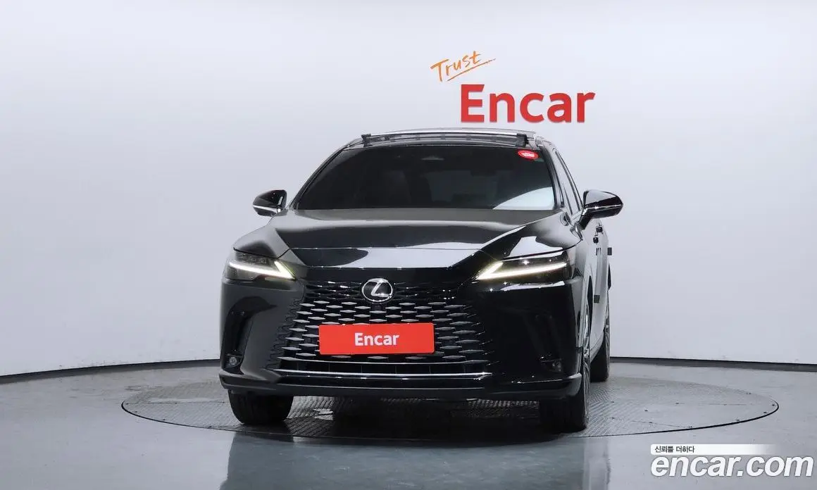 Lexus RX 2023 2.5 автомат (гидро), фото 3