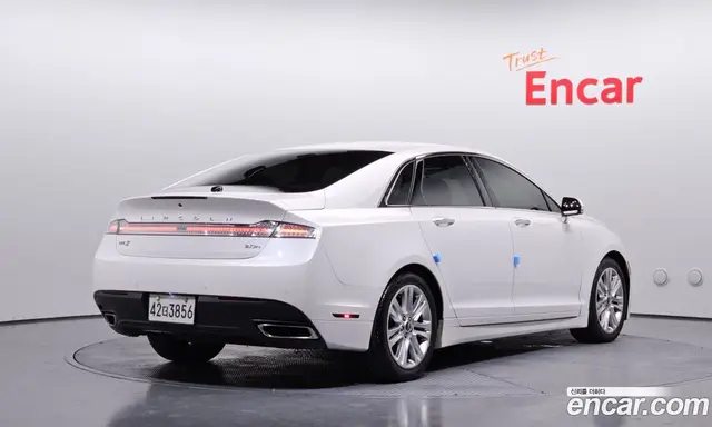 Lincoln MKZ 2016 2.0 автомат (гидро), миниатюра 2