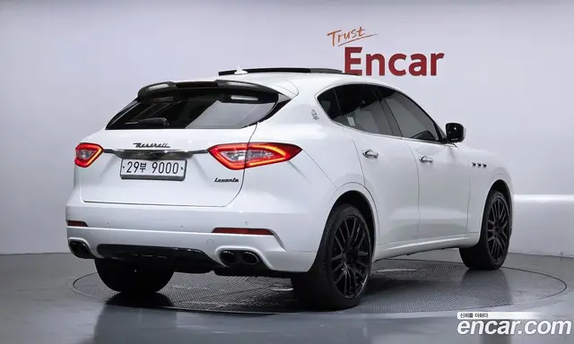 Maserati Levante 2017 3.0 автомат (гидро), миниатюра 2