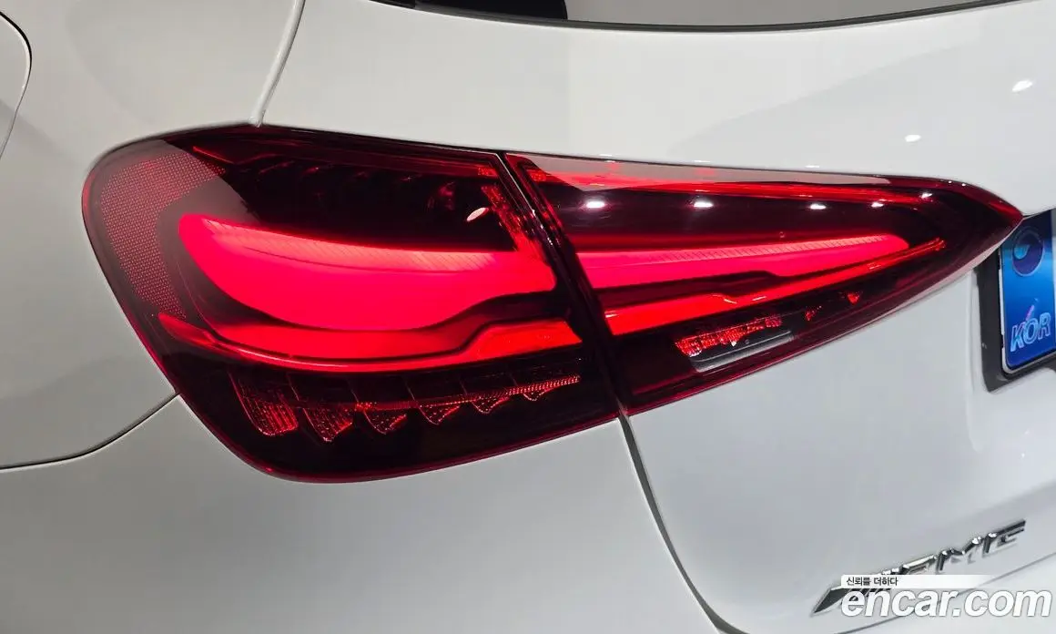Mercedes-Benz A-Class 2025 2.0 автомат (гидро), фото 9