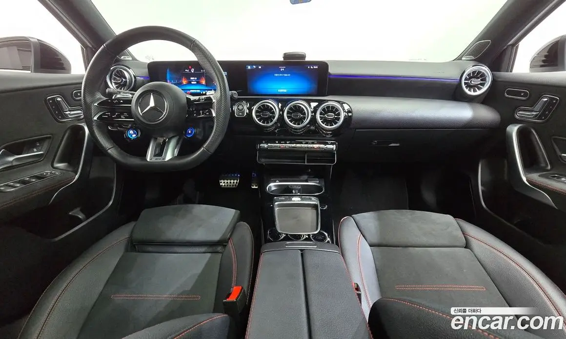 Mercedes-Benz A-Class 2025 2.0 автомат (гидро), фото 10