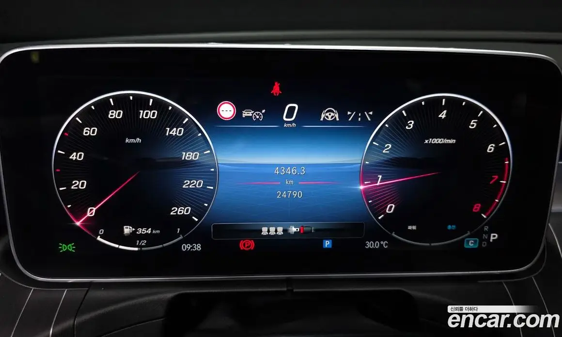 Mercedes-Benz C-Class 2023 2.0 автомат (гидро), фото 11