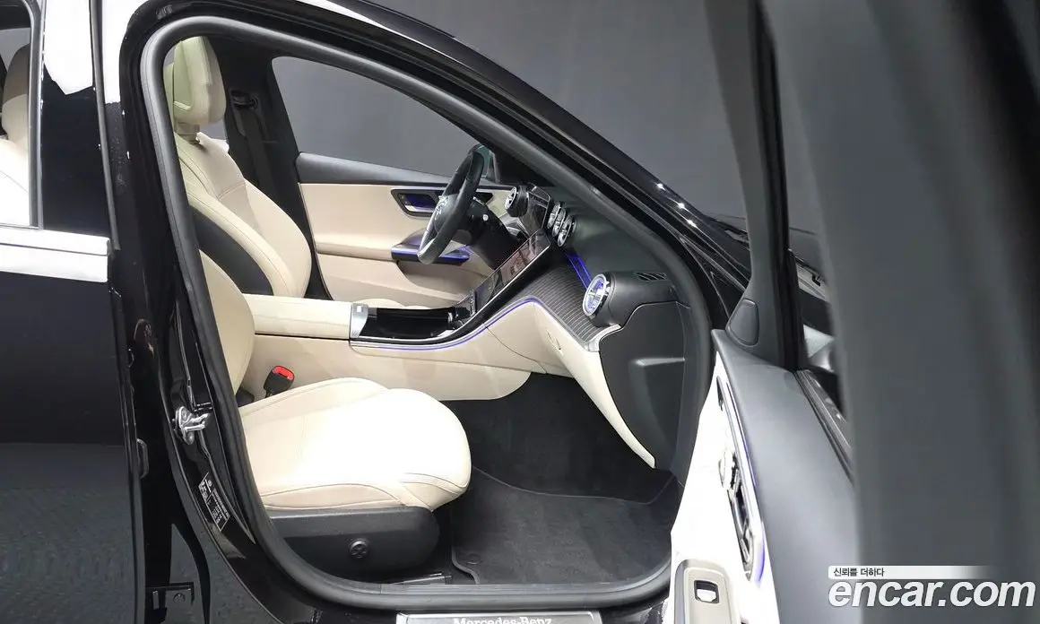 Mercedes-Benz C-Class 2023 2.0 автомат (гидро), фото 17