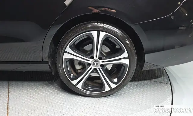 Mercedes-Benz C-Class 2023 2.0 автомат (гидро), миниатюра 7