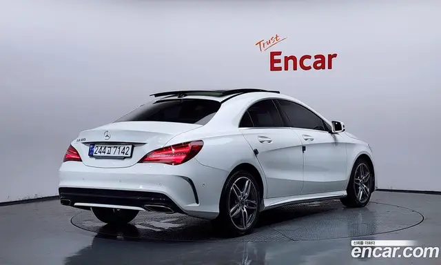 Mercedes-Benz CLA-Class 2017 2.0 автомат (гидро), миниатюра 2